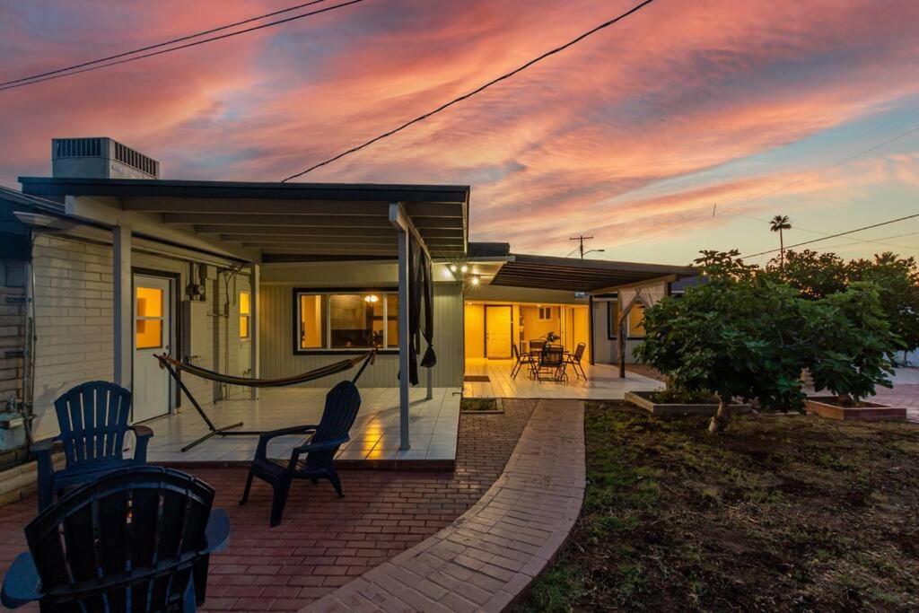 New Midtown Modern Studio With Backyard Phoenix Exterior photo